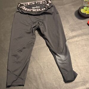 NWOT Under Armour Kids Black heat gear  Leggings